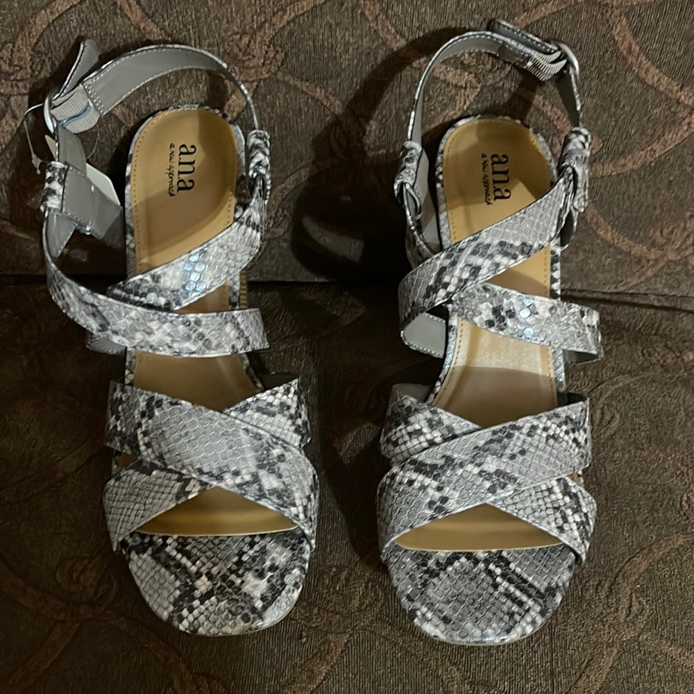 Women’s size 11 heels in grayish snake print